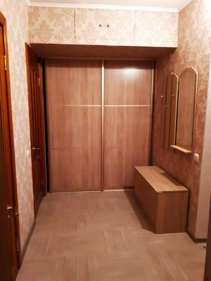 Apartment On Prospekt Peremogi Chernihiv Exterior photo